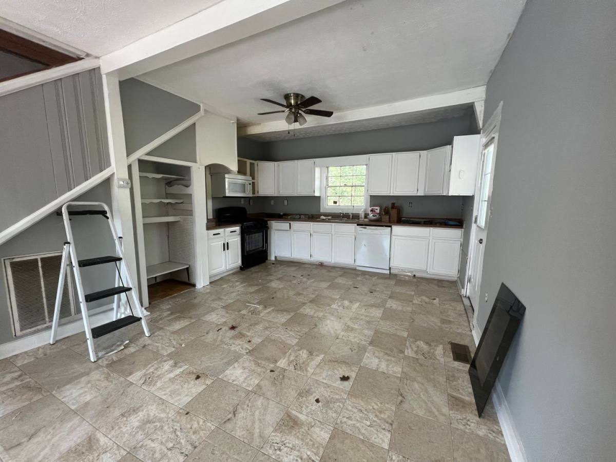 House for rent at 24 Lagrange St, Grantville, GA 30220
