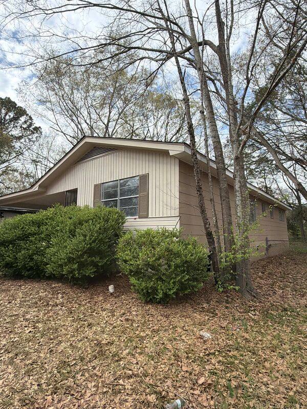 House for rent at 228 Catalina Circle, Jackson, MS 39204