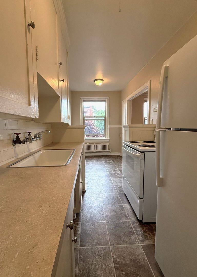 Apartment for rent at 1833 13th Ave, Seattle, WA 98122