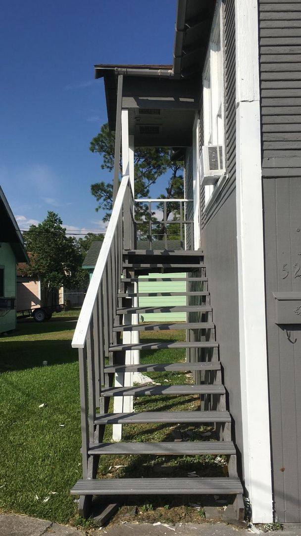 Apartment for rent at 3800 6th St, Port Arthur, TX 77642