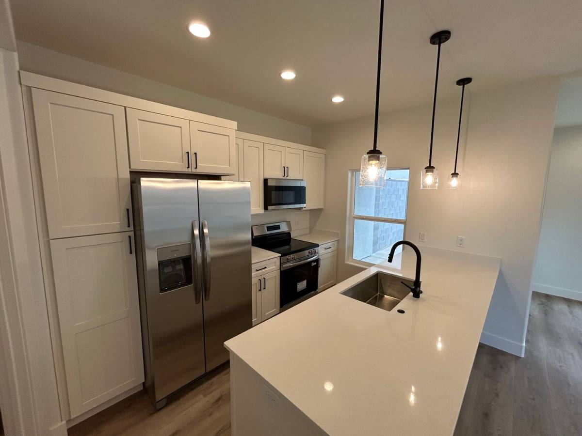 Townhouse for rent at 1544 E Mead Lane, Saint George, UT 84770