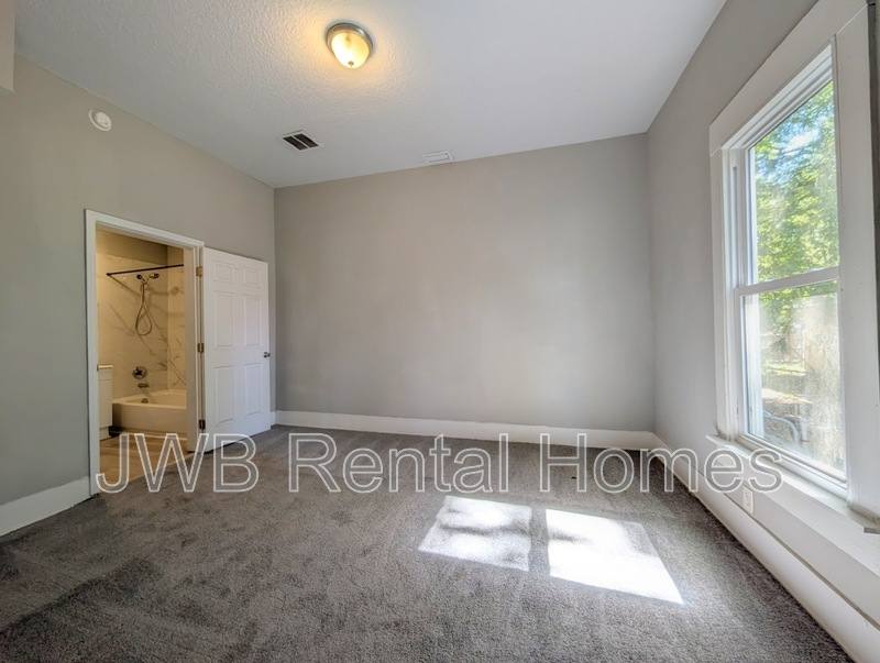 House for rent at 421 Golfair Blvd, Jacksonville, FL 32206