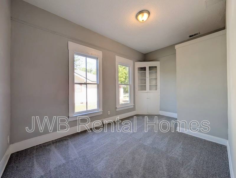 House for rent at 421 Golfair Blvd, Jacksonville, FL 32206