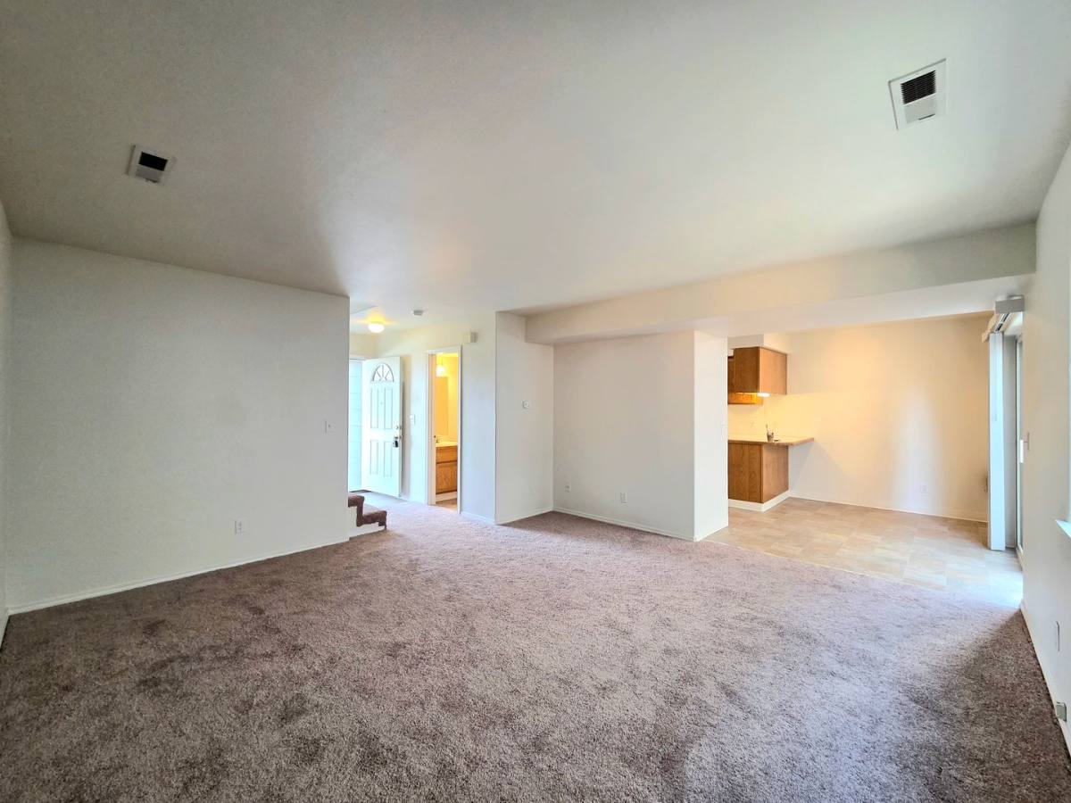 Townhouse for rent at 1407 Maple St, Wenatchee, WA 98801