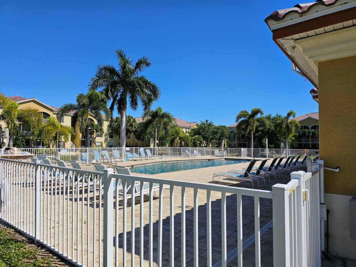 Condo for rent at 4113 Residence Dr, Fort Myers, FL 33901