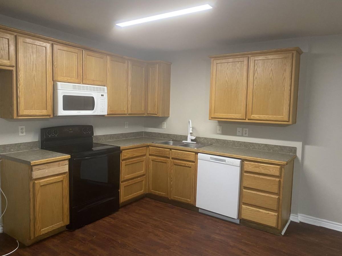 Apartment for rent at 706 N Harrison, Sherman, TX 75090
