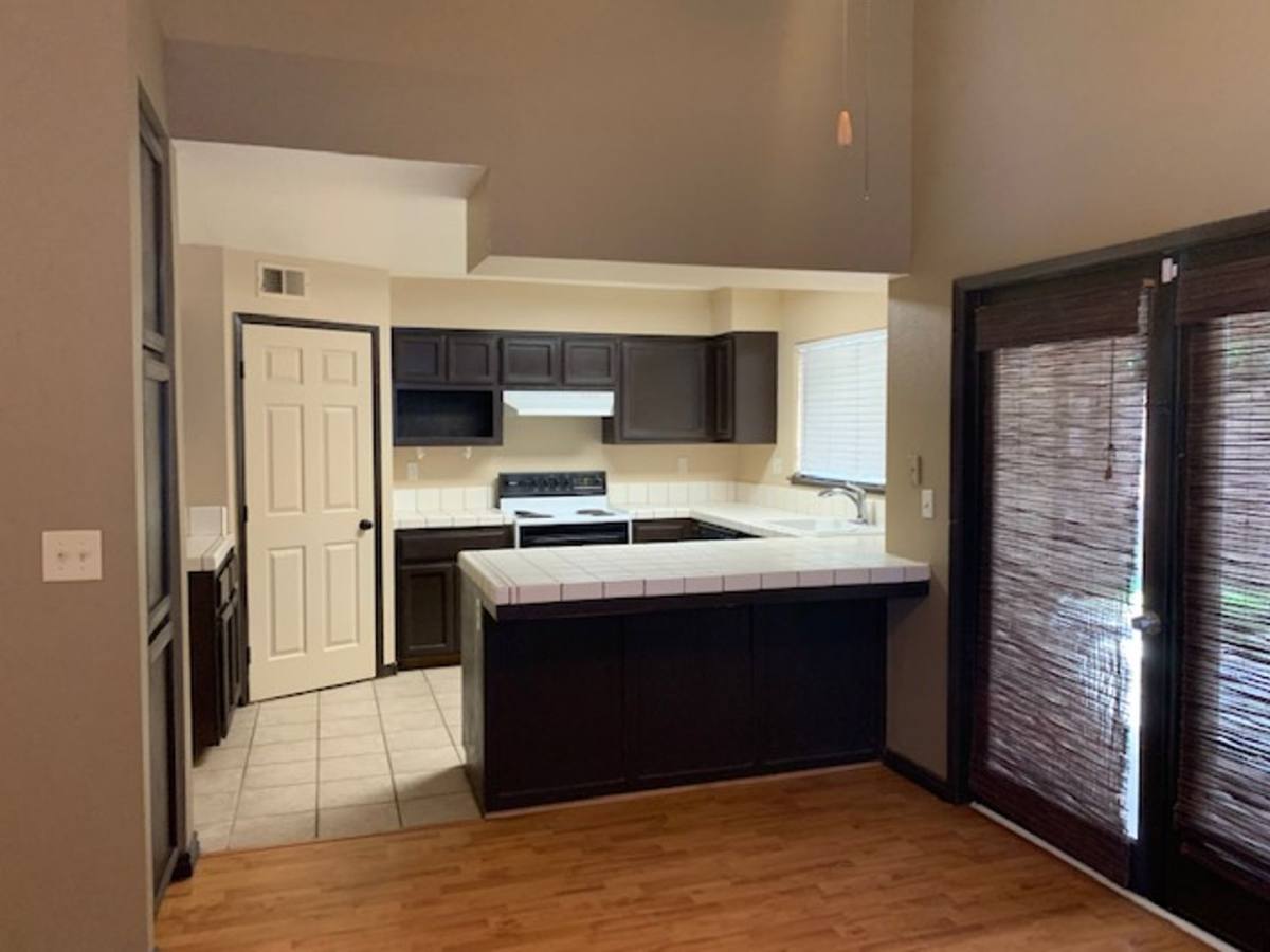 House for rent at 5609 Silver Crossing Dr, Bakersfield, CA 93313