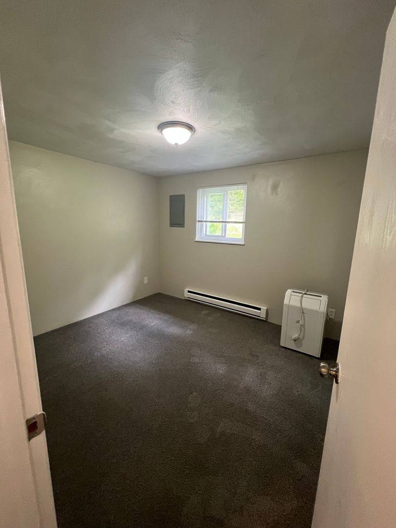 Townhouse for rent at 101-402 Locust Hill Rd, Cheswick, PA 15024