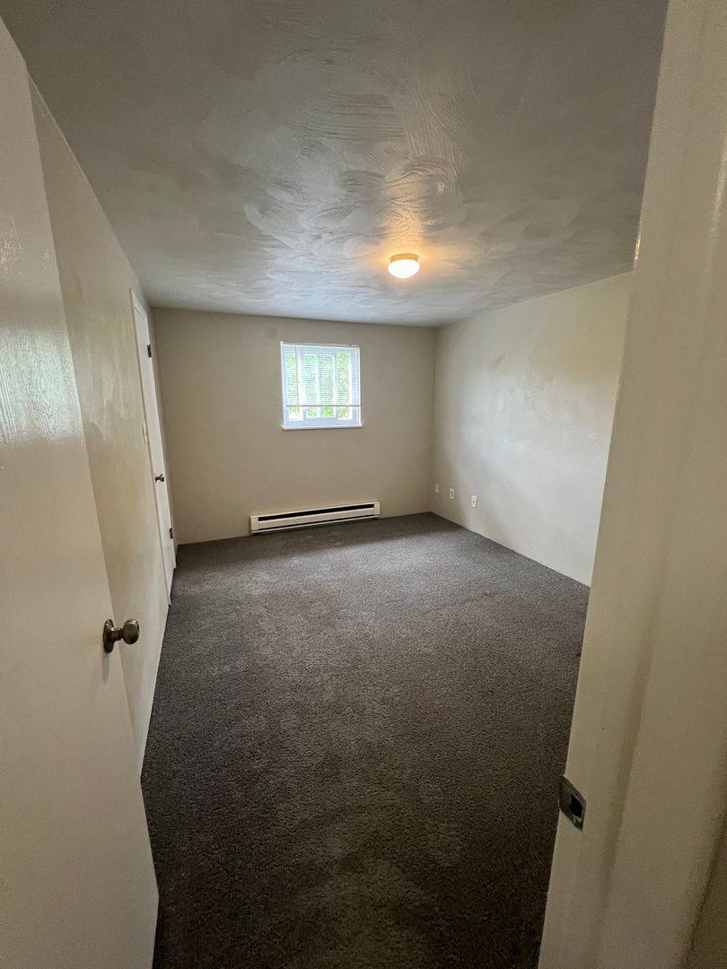 Townhouse for rent at 101-402 Locust Hill Rd, Cheswick, PA 15024