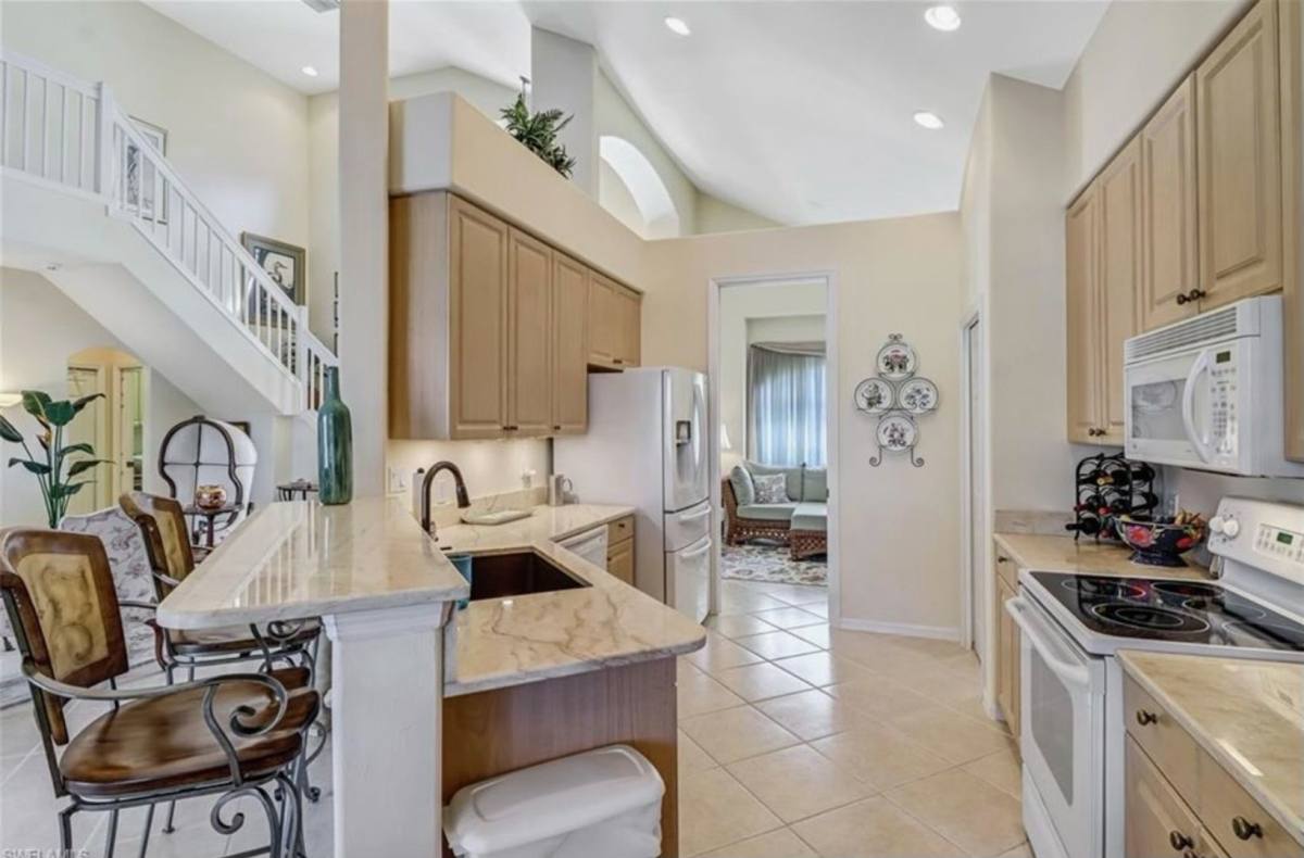 House for rent at 1041 Jardin Dr, Naples, FL 34104