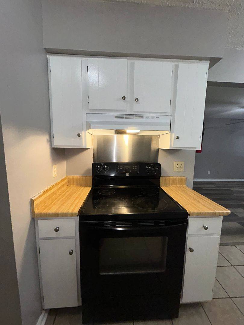 Apartment for rent at 1718 Horseshoe Dr, Columbia, SC 29223
