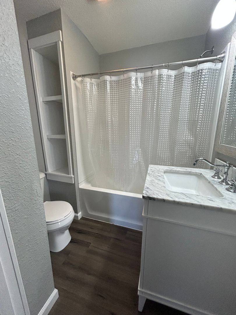 House for rent at 1102 S Jersey Ave, Muncie, IN 47302