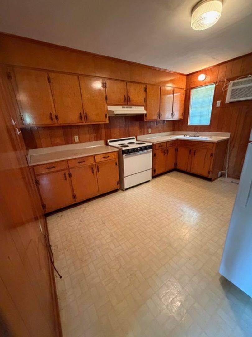 House for rent at 125 Hiwassee Ave NE, Cleveland, TN 37312