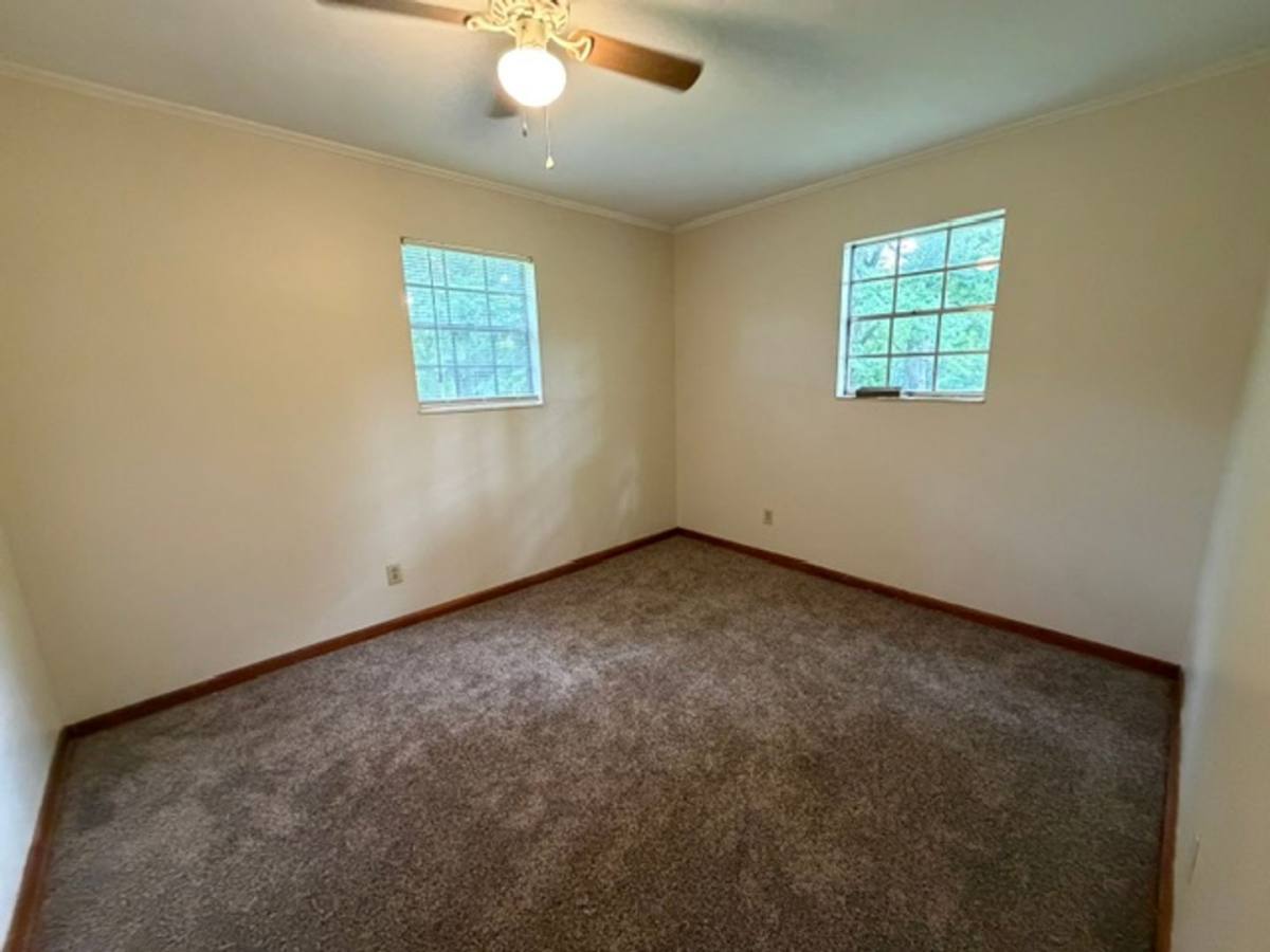 House for rent at 125 Hiwassee Ave NE, Cleveland, TN 37312
