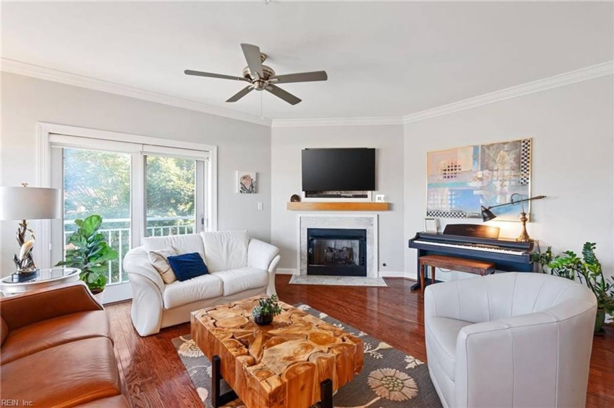 Condo for rent at 303 Brooke Ave, Norfolk, VA 23510