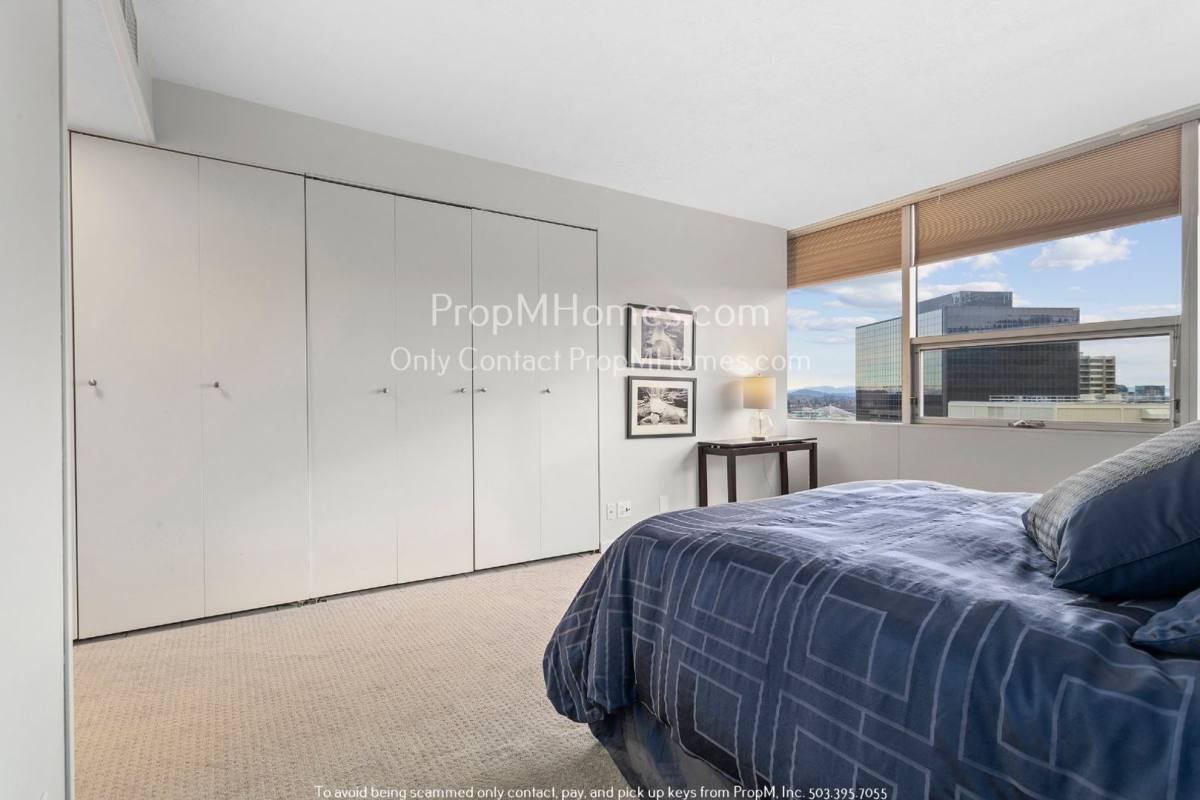 Apartment for rent at 1500 SW 5th Ave, Portland, OR 97201
