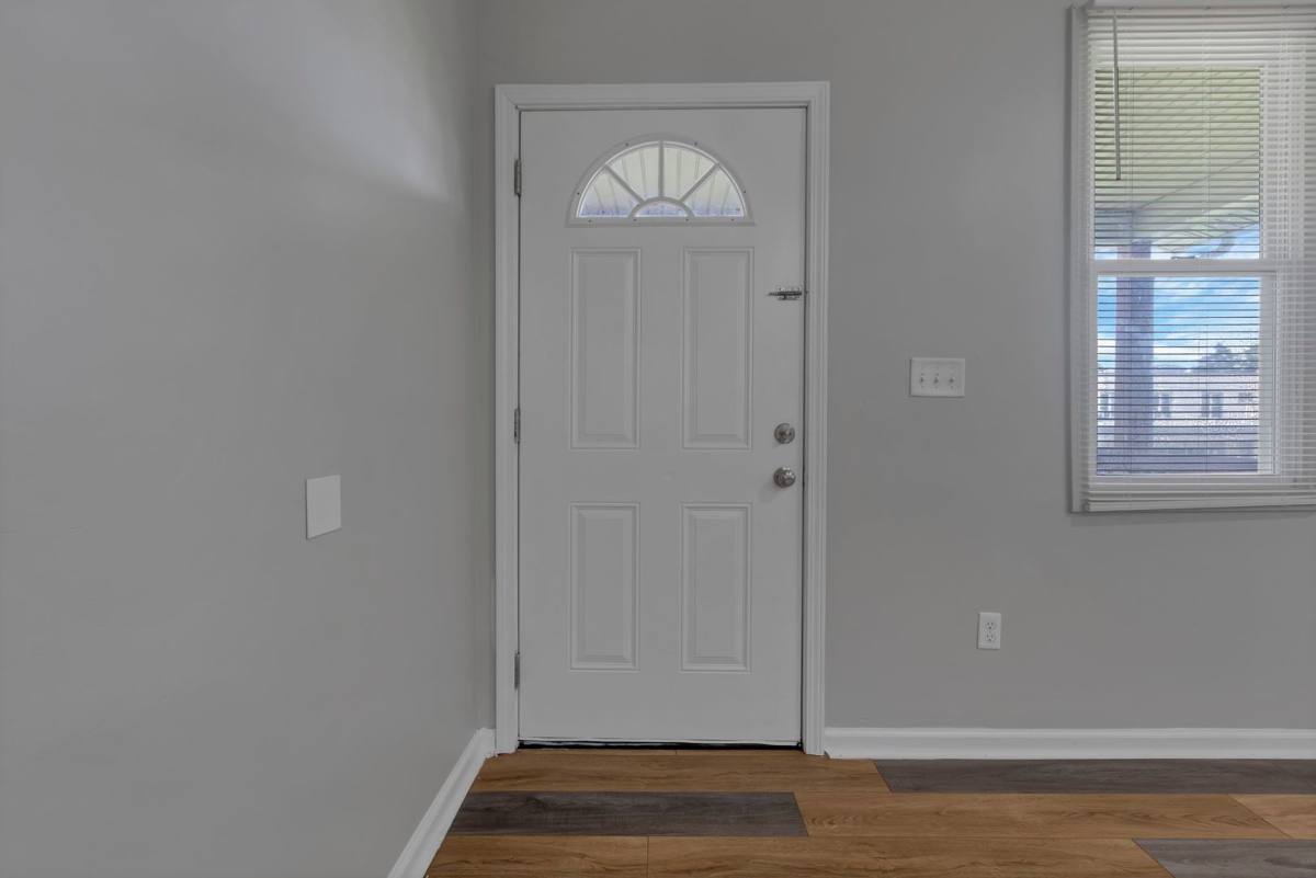 Apartment for rent at 2023 - 2025 Sullivant Ave, Columbus, OH 43223