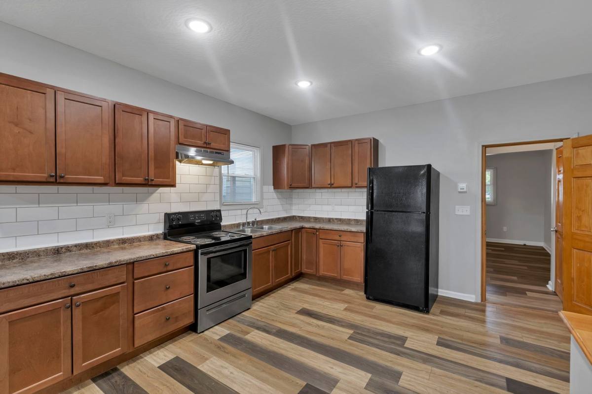 Apartment for rent at 2023 - 2025 Sullivant Ave, Columbus, OH 43223