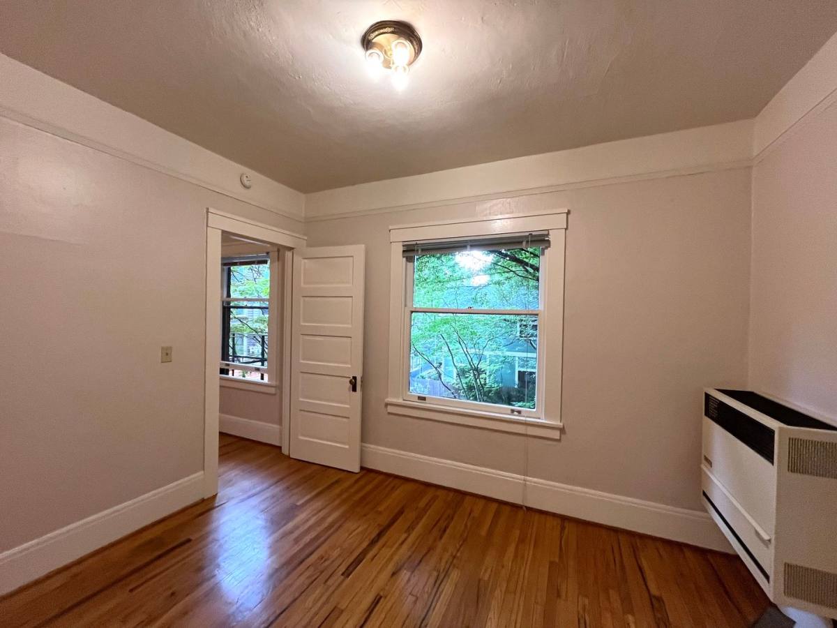 Apartment for rent at 814 NW 22nd Ave, Portland, OR 97210