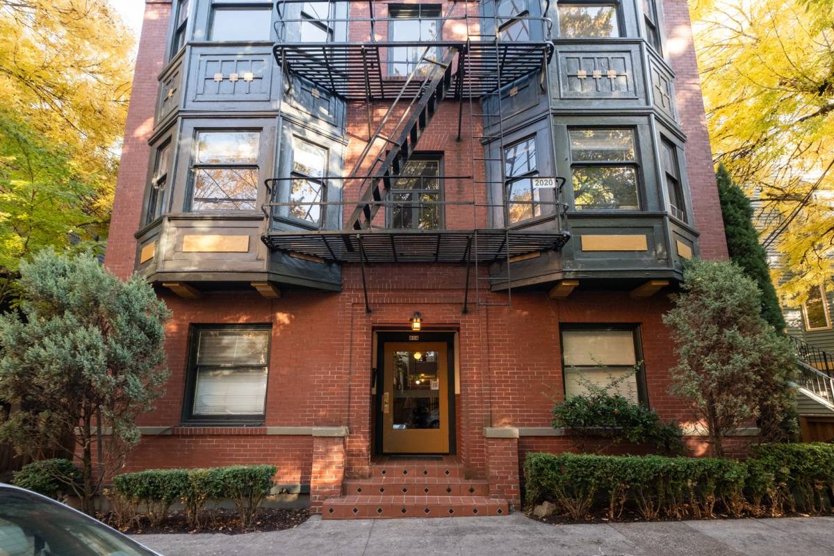 Apartment for rent at 814 NW 22nd Ave, Portland, OR 97210