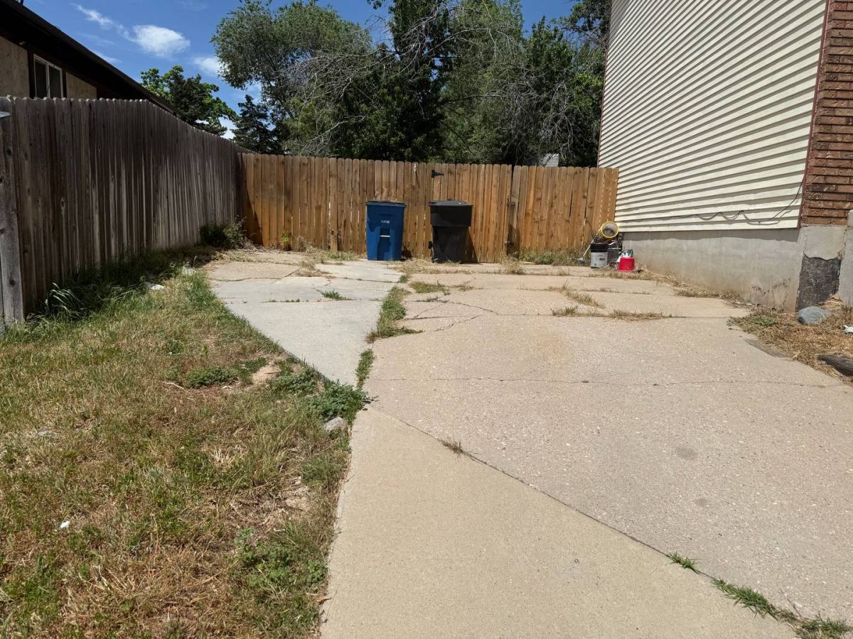 Townhouse for rent at 32 W 1200 S, Kaysville, UT 84037