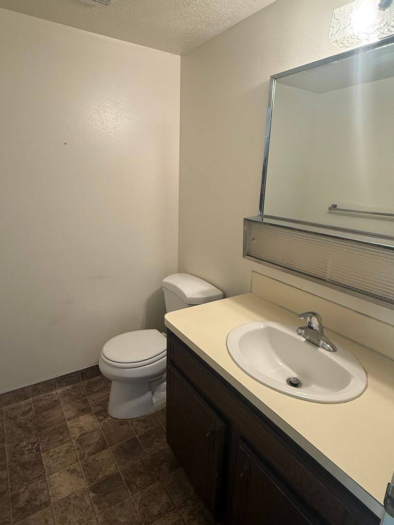 Townhouse for rent at 32 W 1200 S, Kaysville, UT 84037