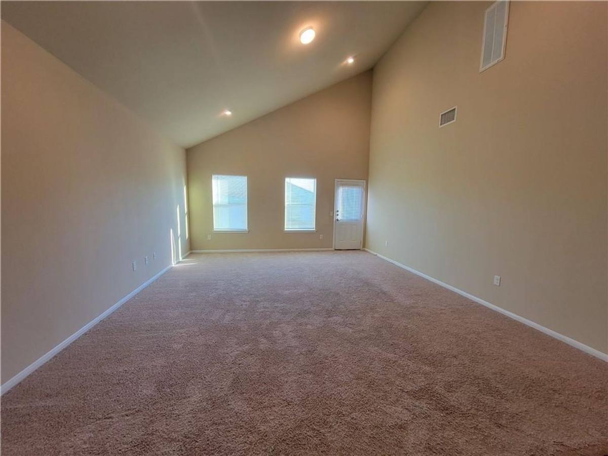 House for rent at 408 Luna Vista Dr, Hutto, TX 78634