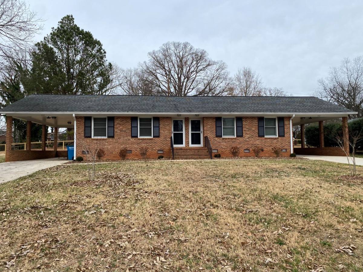 House for rent at 104 Secrest Avenue- Elt, Belmont, NC 28012
