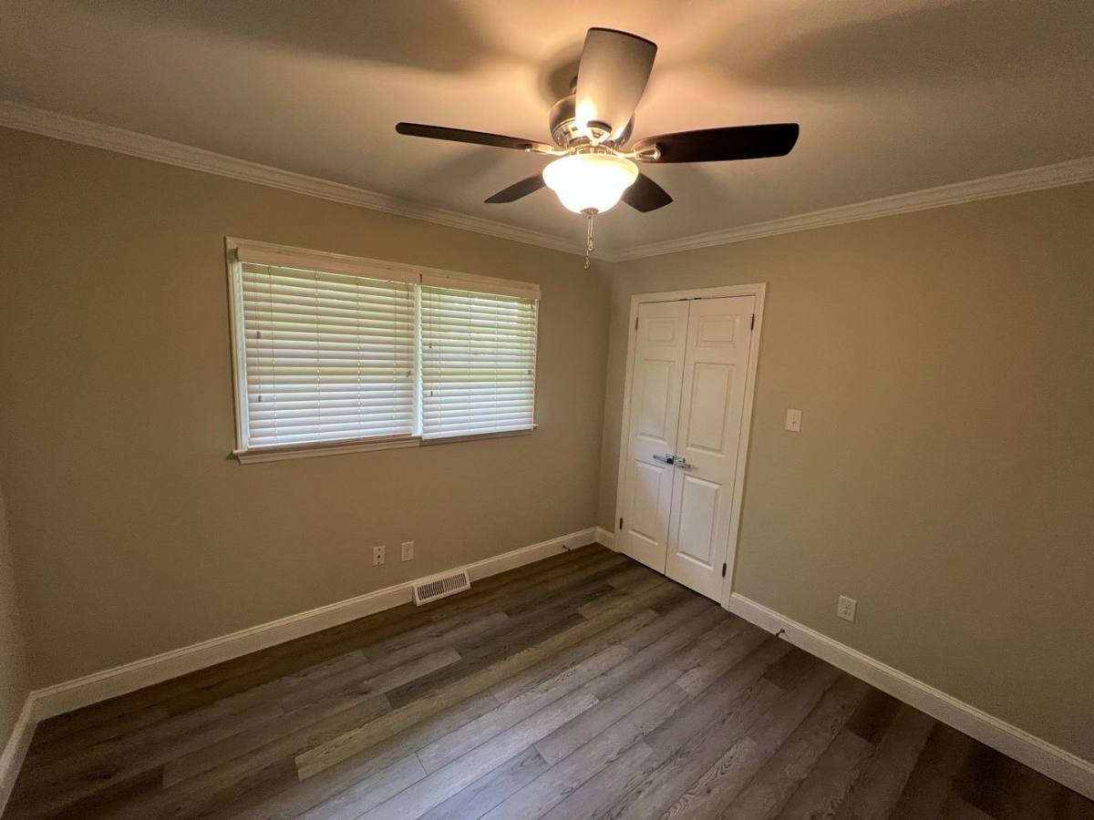 House for rent at 104 Secrest Avenue- Elt, Belmont, NC 28012
