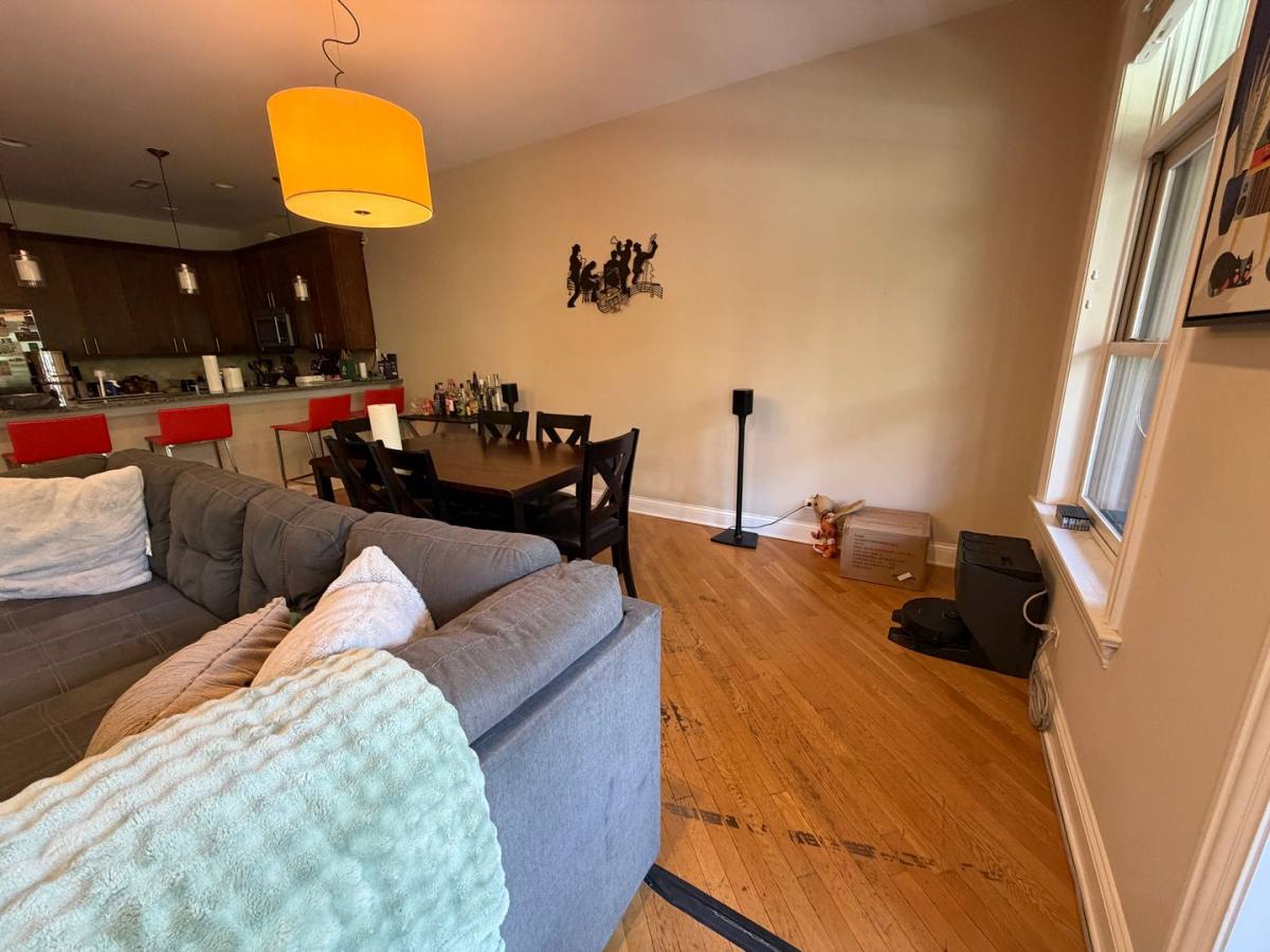 Apartment for rent at 2927 N Lincoln Ave, Chicago, IL 60657