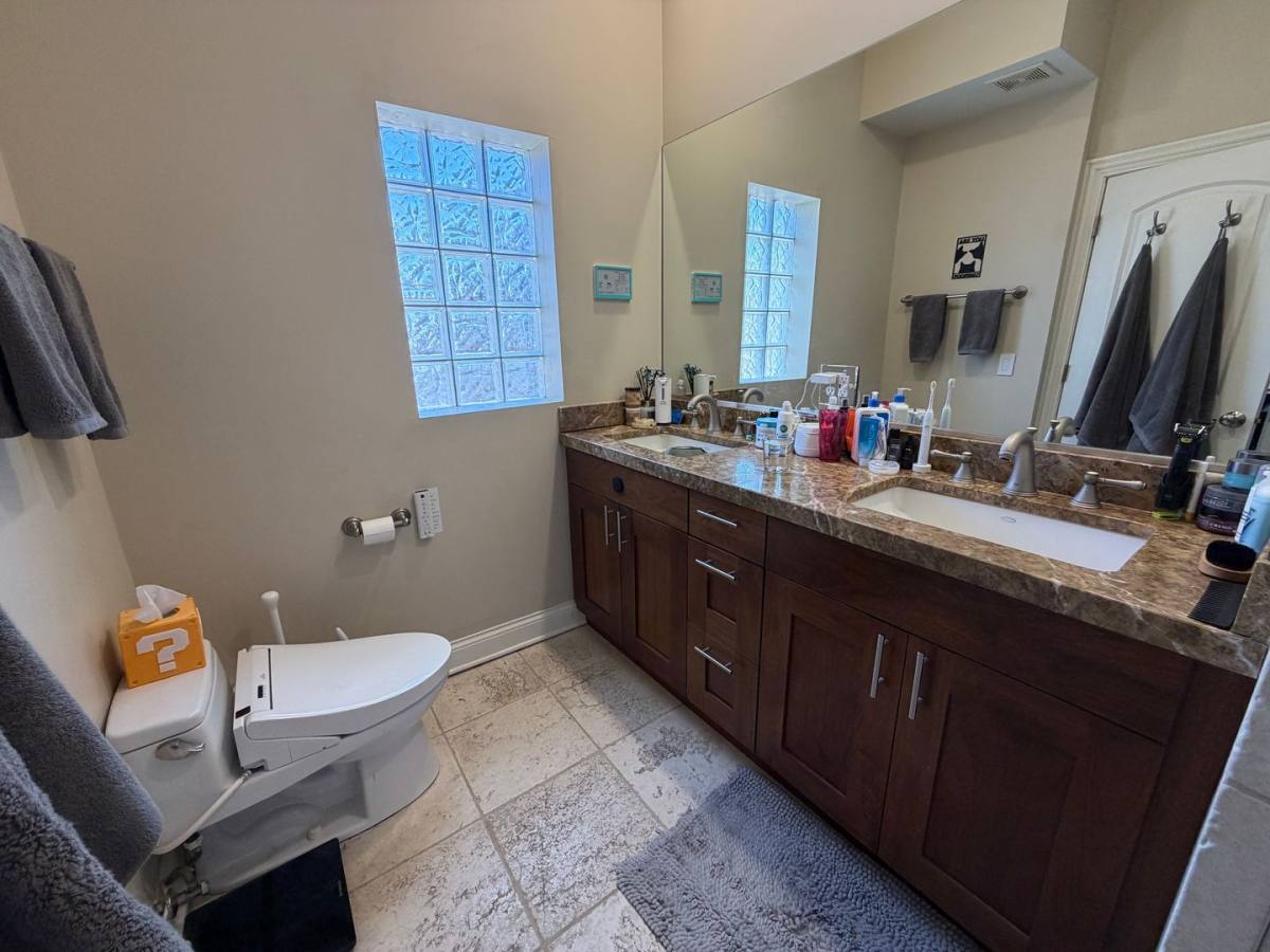 Apartment for rent at 2927 N Lincoln Ave, Chicago, IL 60657