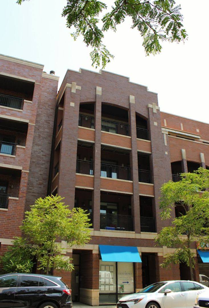 Apartment for rent at 2927 N Lincoln Ave, Chicago, IL 60657