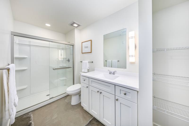 Apartment for rent at 3130 Gillham Rd #304, Kansas City, MO 64109