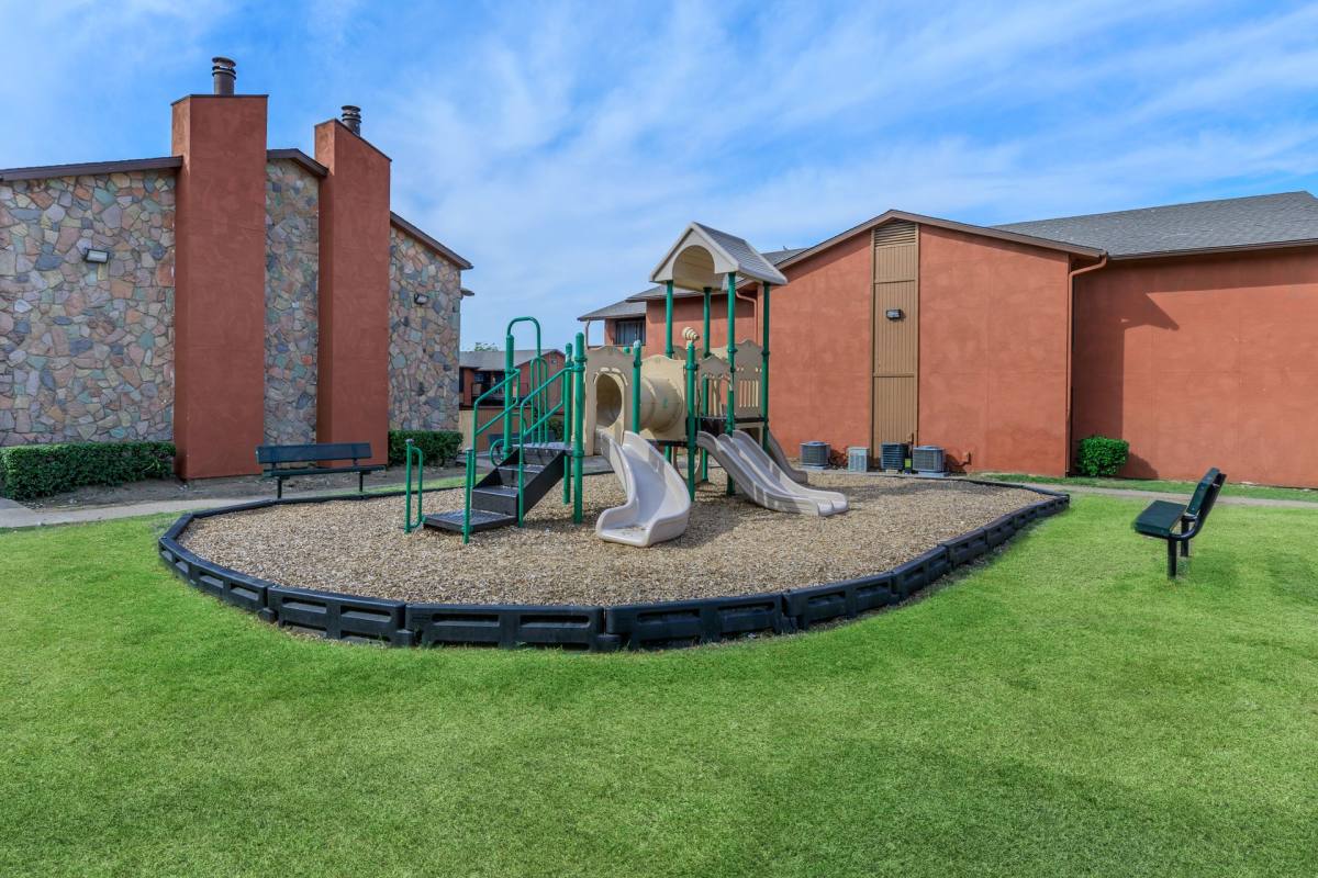 Apartment for rent at 2749 Northaven Rd, Dallas, TX 75229