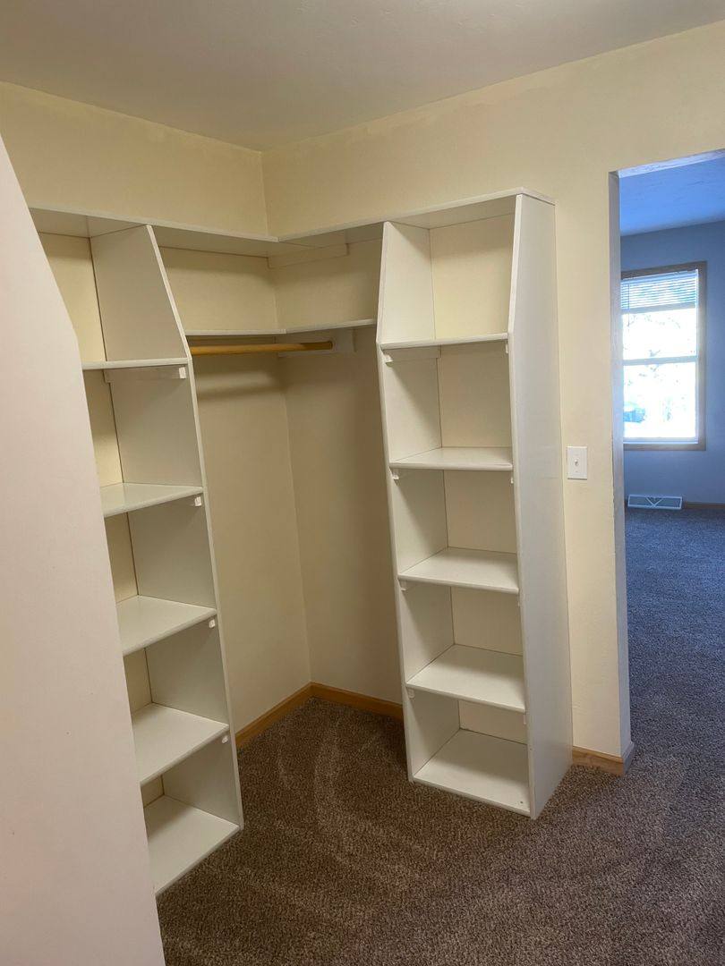 Apartment for rent at 2930 W Glenpark Dr, Appleton, WI 54914