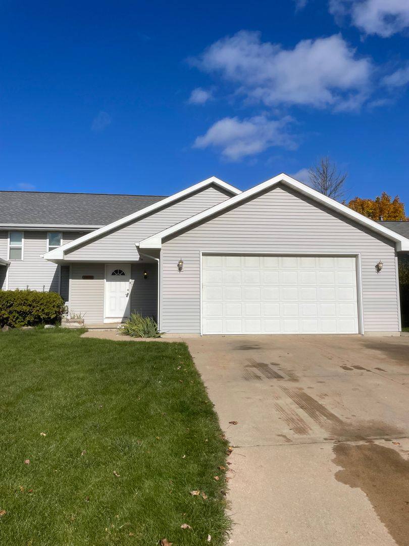 Apartment for rent at 2930 W Glenpark Dr, Appleton, WI 54914