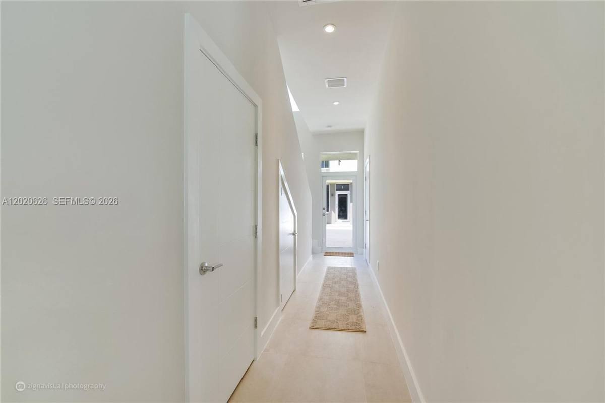 7701 SW 95th Terrace #1, Miami, FL 33156 - Townhouse for Rent - Image 9