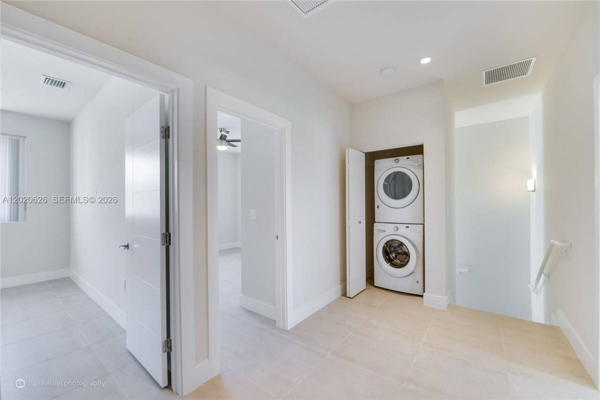 7701 SW 95th Terrace #1, Miami, FL 33156 - Townhouse for Rent - Image 8