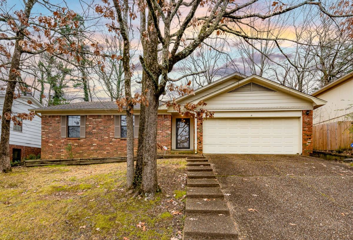 House for rent at 12119 Shawnee Forest Dr, Little Rock, AR 72212