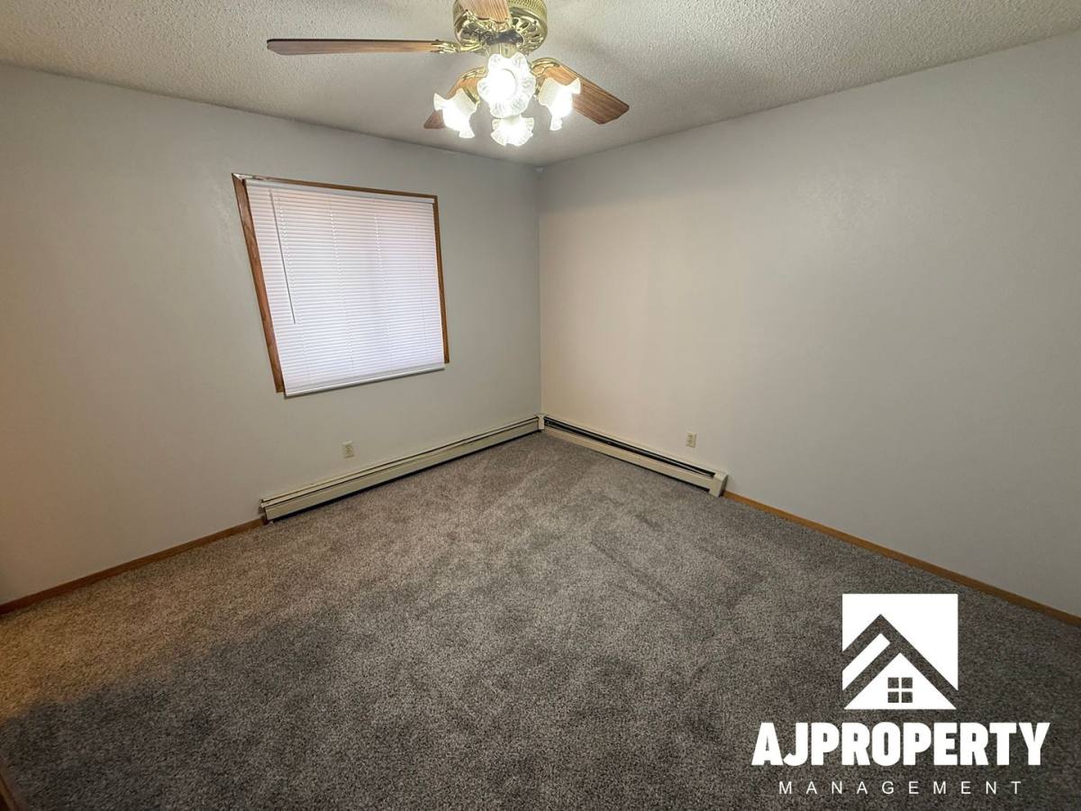 Apartment for rent at 609 N Teton Dr, Brandon, SD 57005