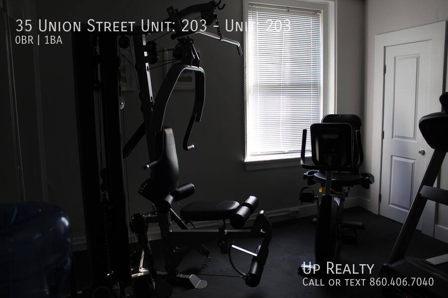Apartment for rent at 35 Union St, New London, CT 06320