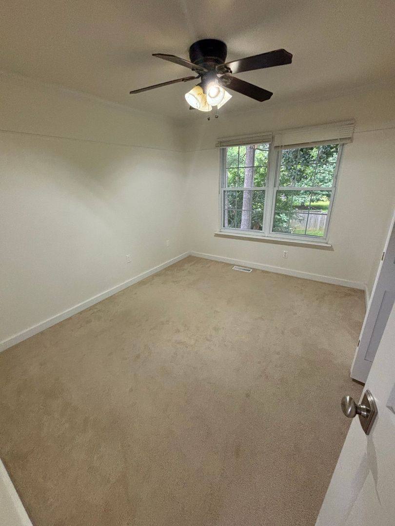 House for rent at 18428 Gardenia Way, Gaithersburg, MD 20879