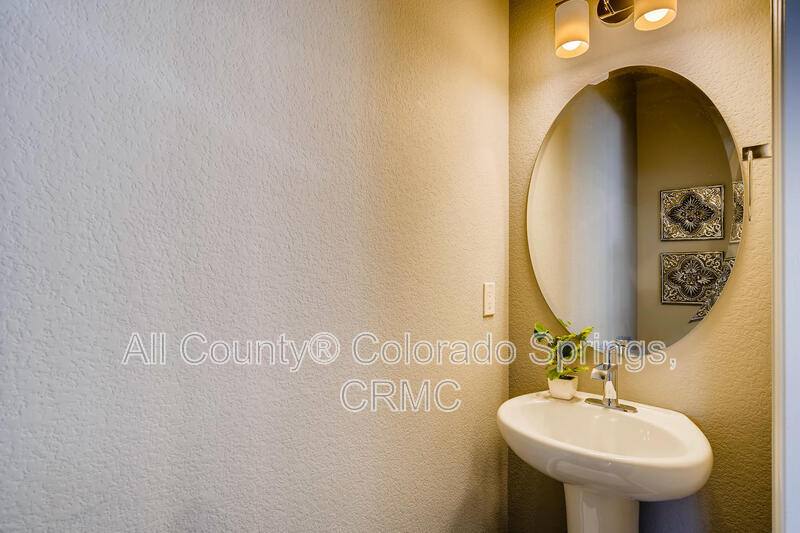 Townhouse for rent at 50 Cheyenne Blvd, Colorado Springs, CO 80905