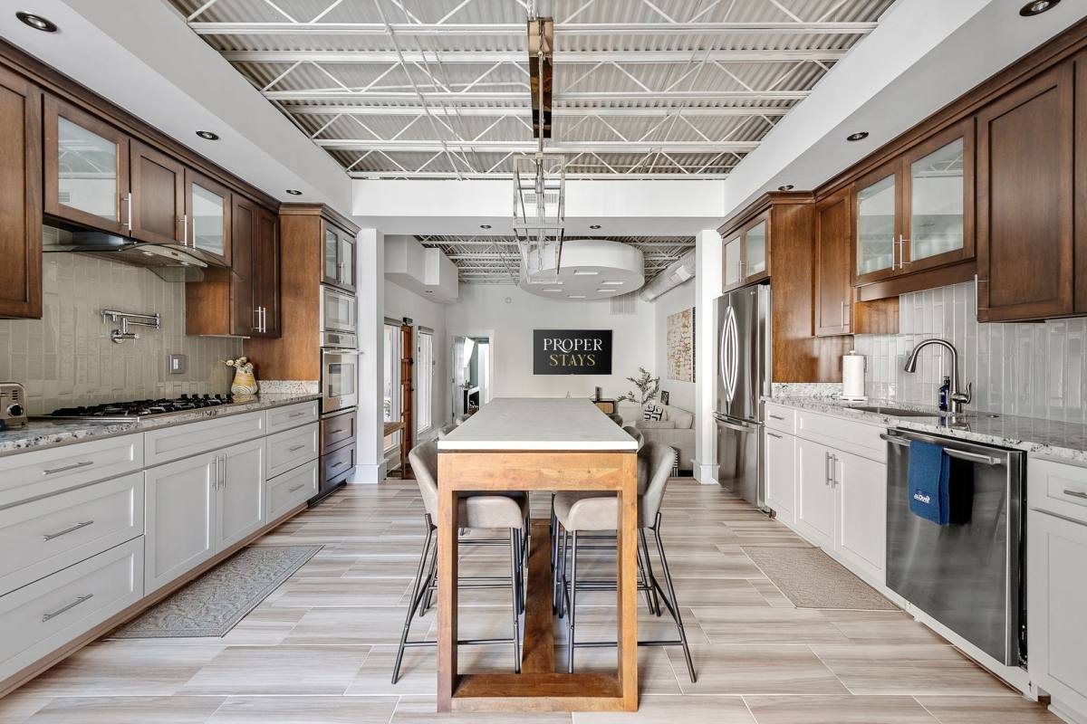 Apartment for rent at 182 E Bay St #202, Charleston, SC 29401