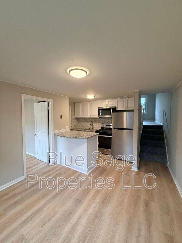 Townhouse for rent at 117 Ervin Ave, Marcus Hook, PA 19061