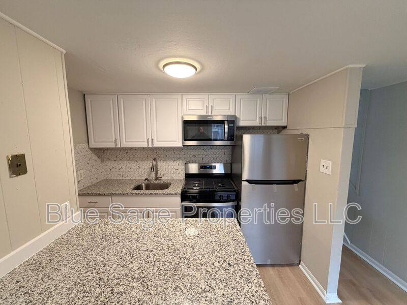 Townhouse for rent at 117 Ervin Ave, Marcus Hook, PA 19061