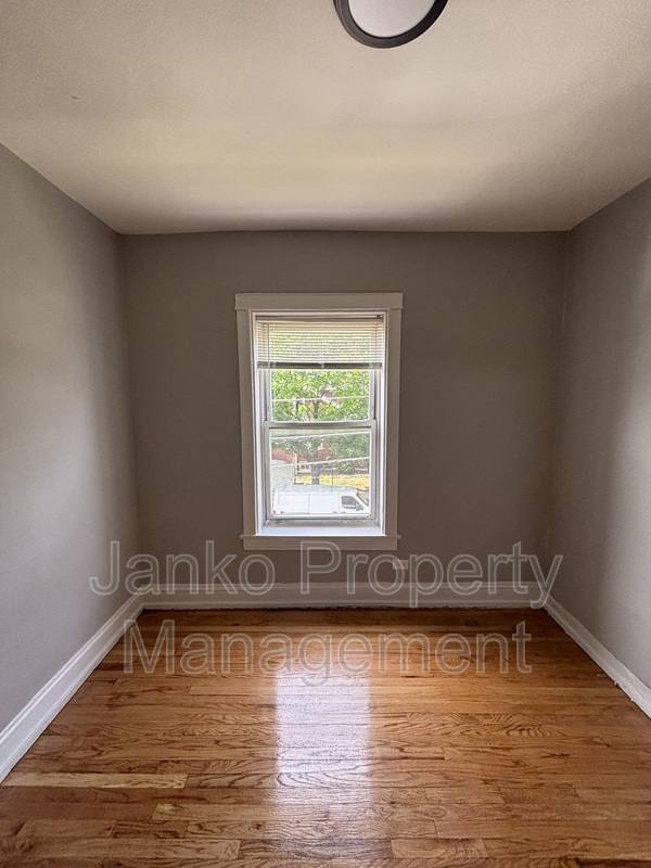 Apartment for rent at 3359 W 63rd Place #2F, Chicago, IL 60629