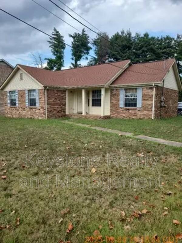 House for rent at 717 Peachers Mill Rd, Clarksville, TN 37042