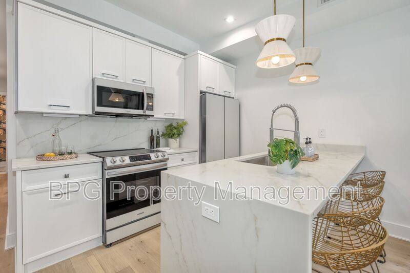 Condo for rent at 3921 W St NW #1, Washington, DC 20007