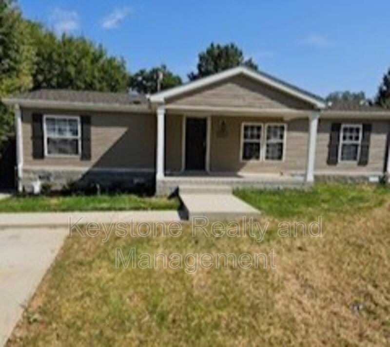 House for rent at 230 Alabama Ave, Oak Grove, KY 42262
